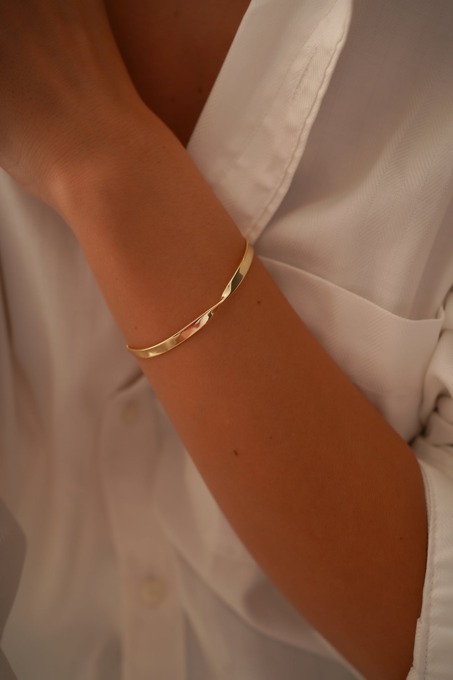 Twist Bar Bracelet