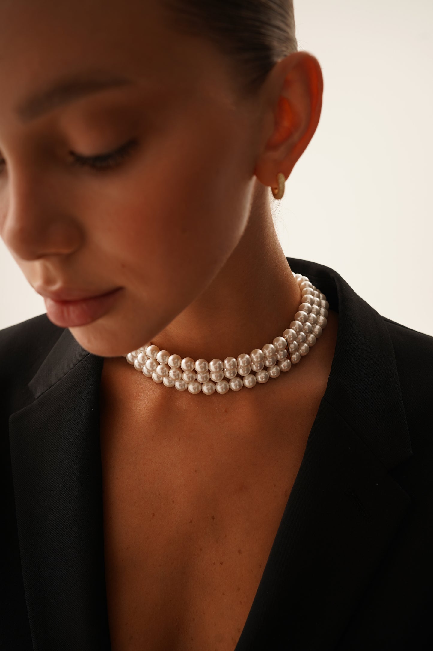 Timeless Pearl Choker