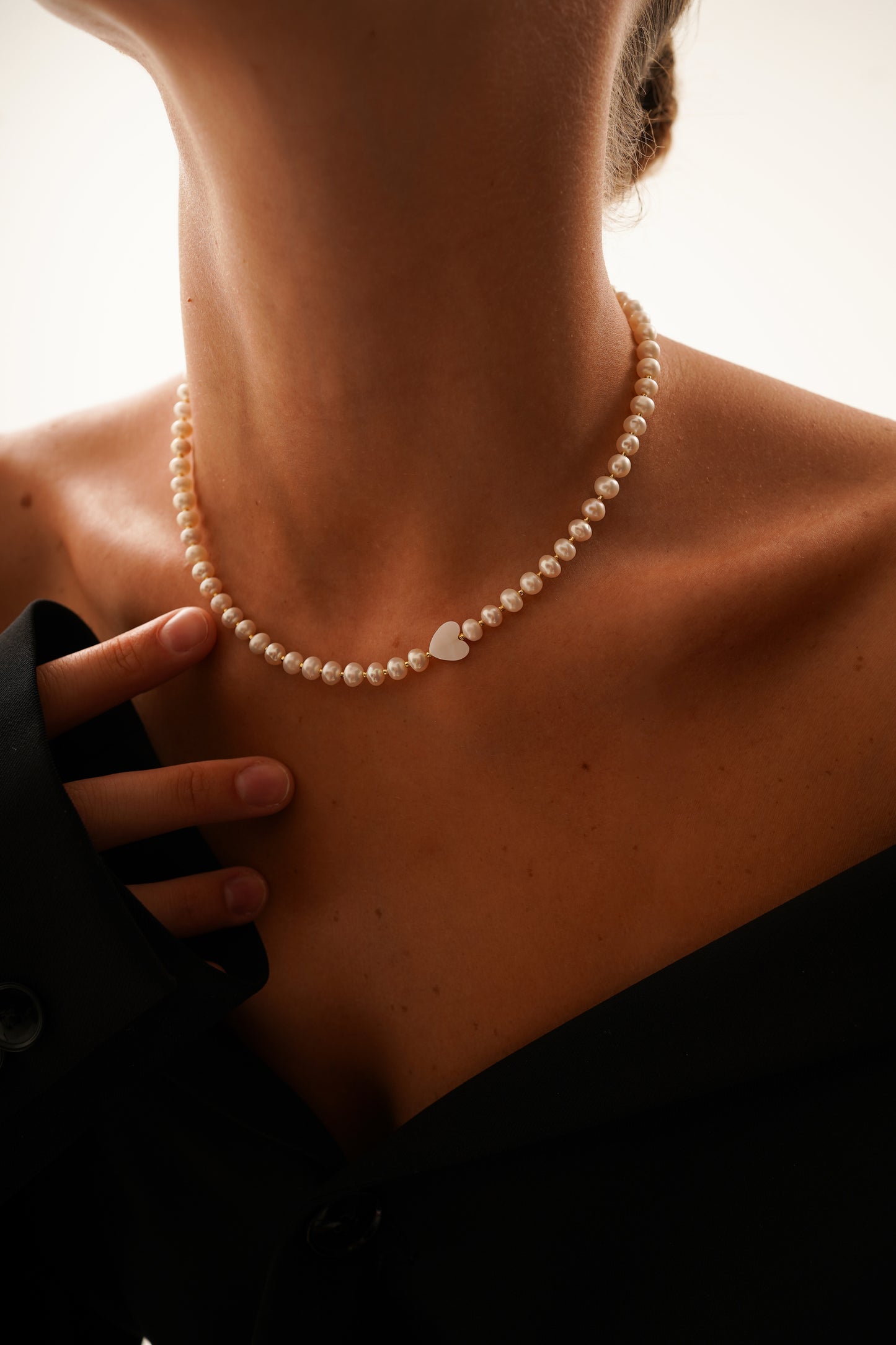 Heart Accent Pearl Choker