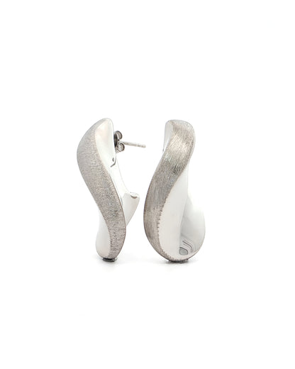 The Flowing One Earrings