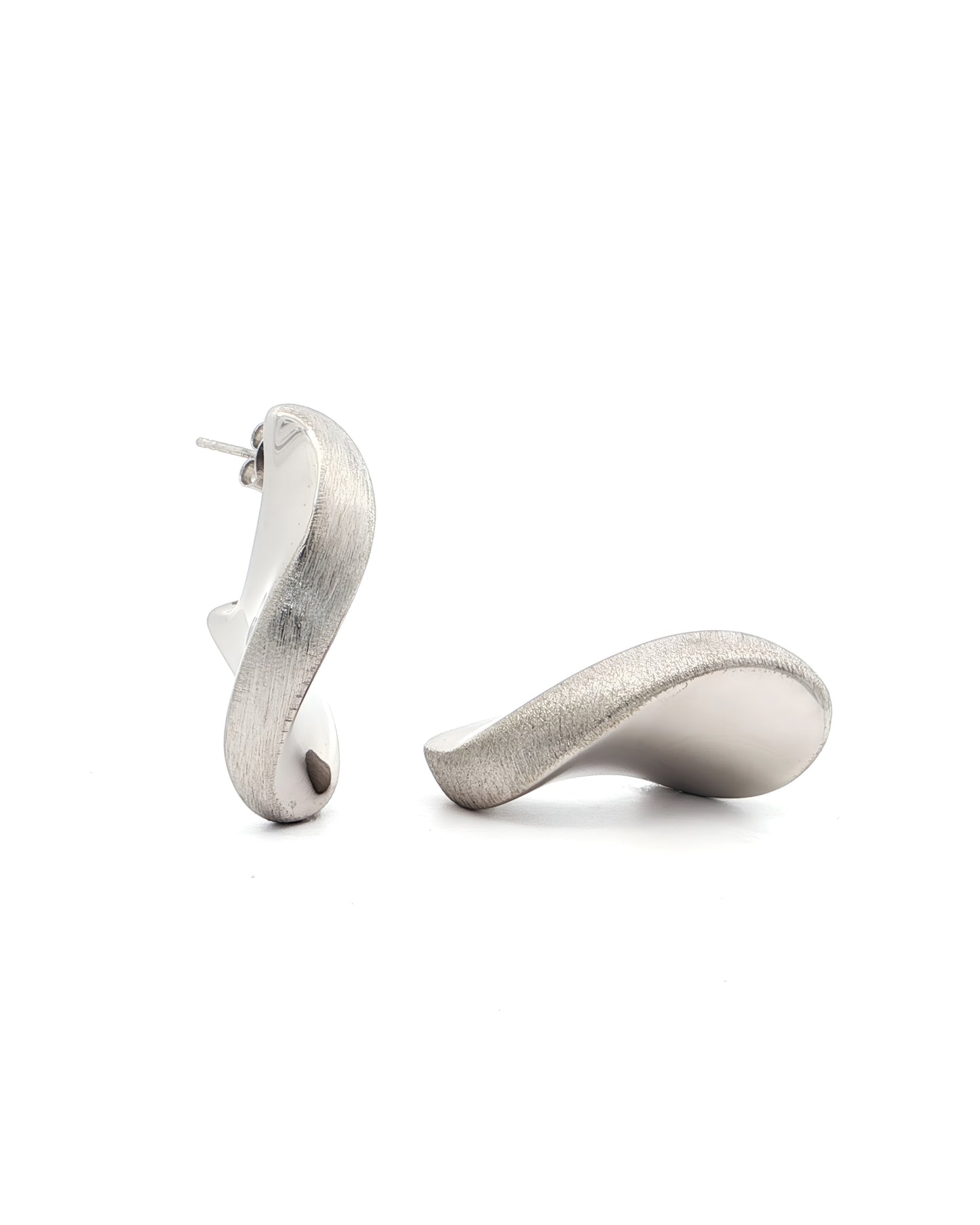 The Flowing One Earrings