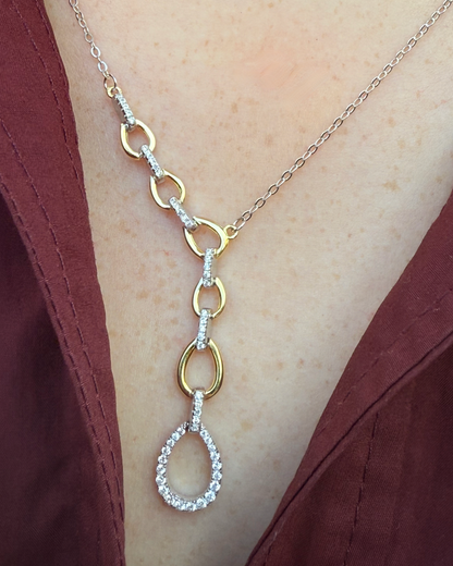 The Gentle Link One Necklace