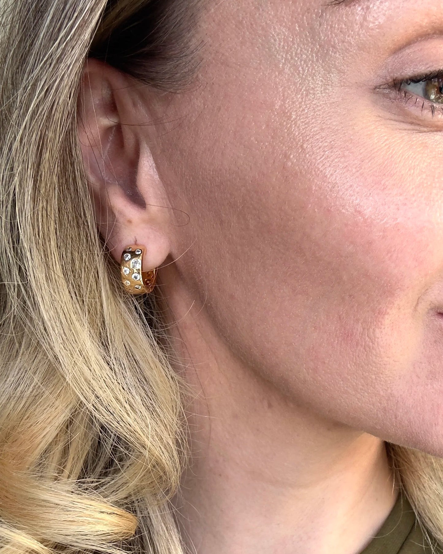 The Glimmer One Earrings