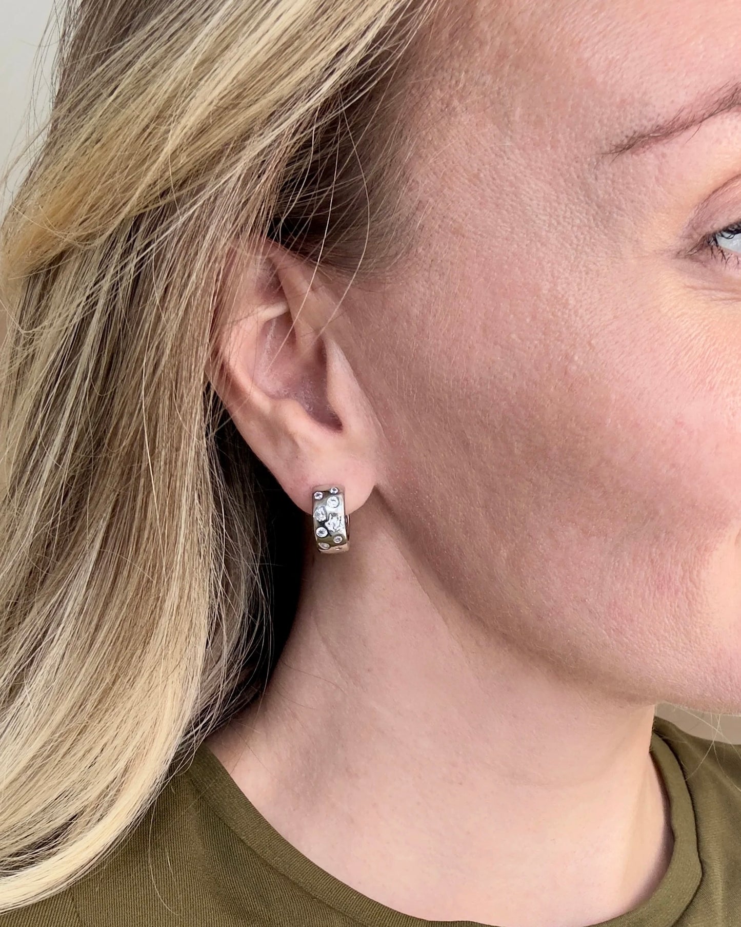 The Glimmer One Earrings