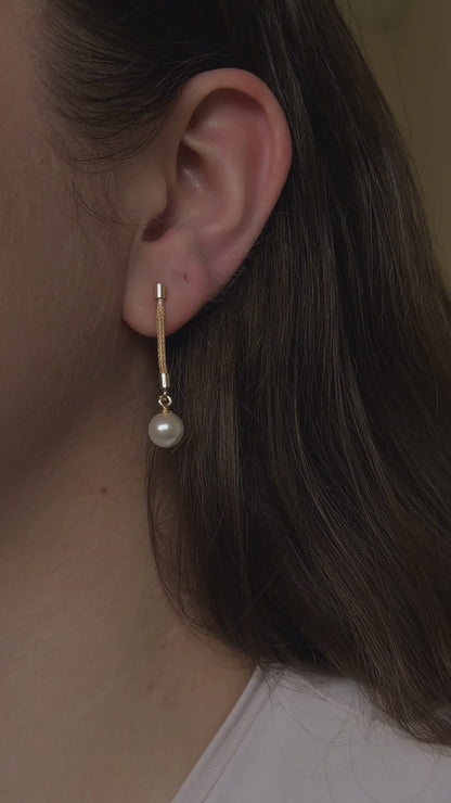 The Dewdrop One Earrings